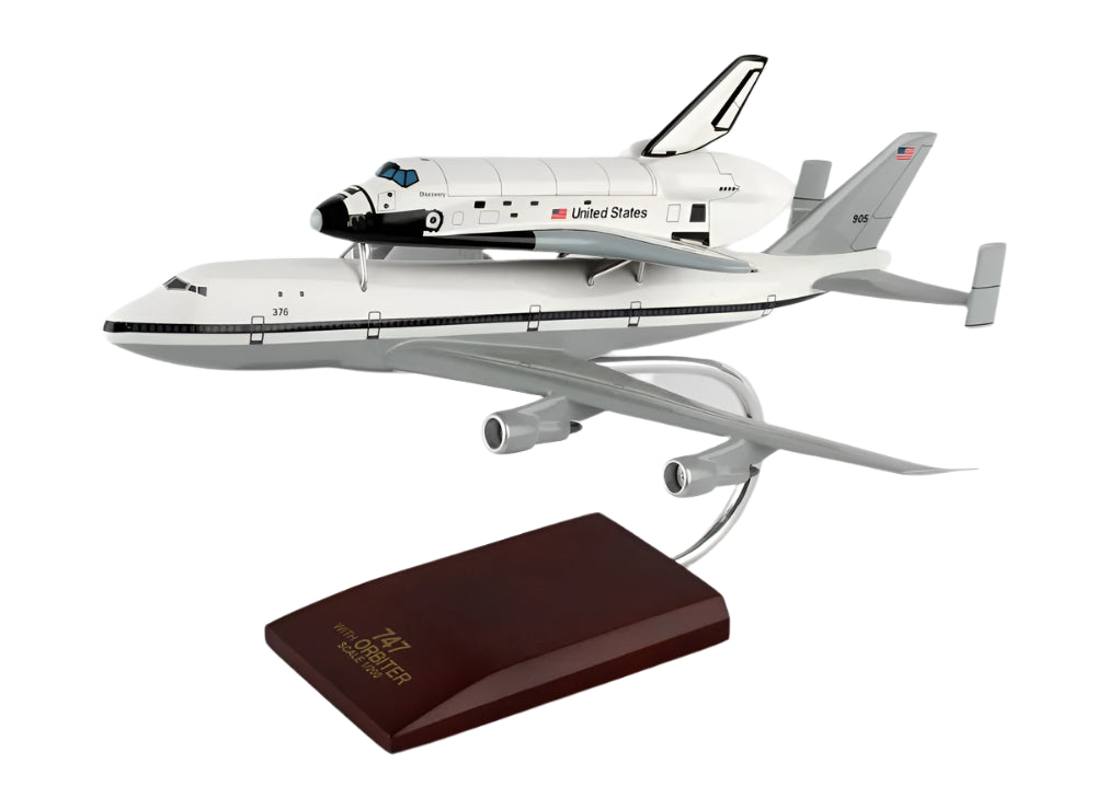 Model - Discovery & 747